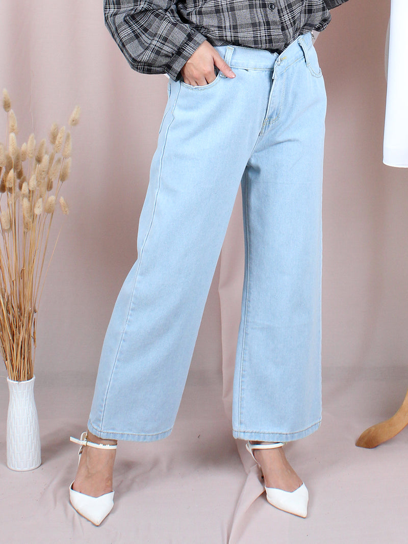 STRAIGHT CUT JEANS BP108